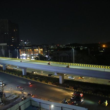 Skyview Suites Hyderabad Exteriör bild