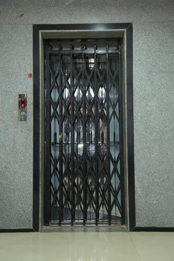 Skyview Suites Hyderabad Exteriör bild